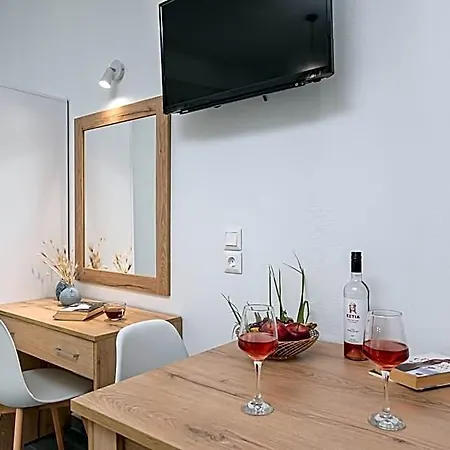 Hotell Vive Mare Plaka Ii 4*
